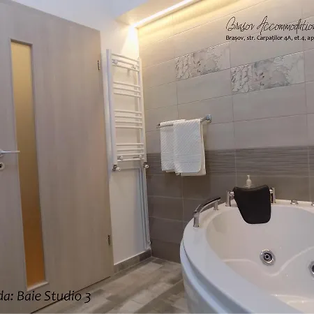 Brasov Accommodation Studios Брашов