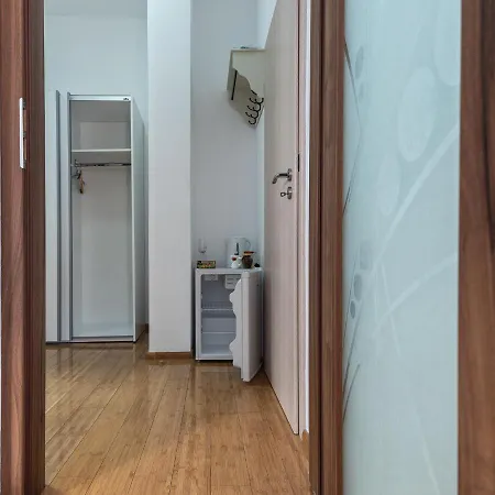 Brasov Accommodation Studios Апартаменти Брашов
