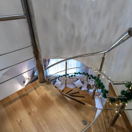 Brasov Accommodation Studios Апартаменти