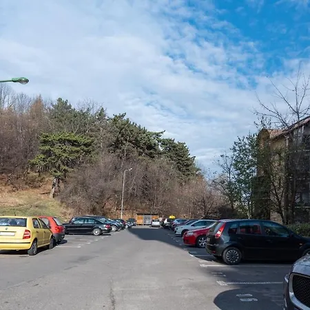 Апартаменти Brasov Accommodation Studios *