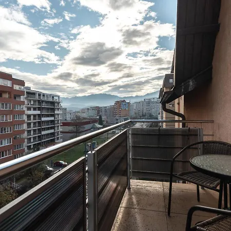 Апартаменти Brasov Accommodation Studios *