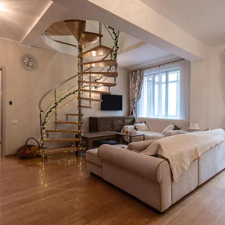 Brasov Accommodation Studios Апартаменти