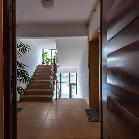Апартаменти Brasov Accommodation Studios *