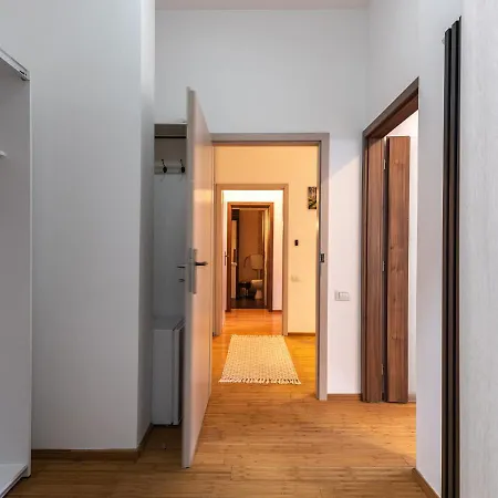 Brasov Accommodation Studios * Брашов