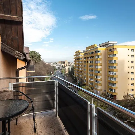 Brasov Accommodation Studios * Брашов
