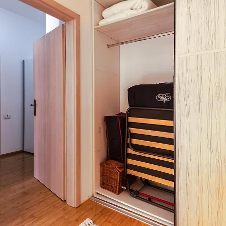 Апартаменти Brasov Accommodation Studios